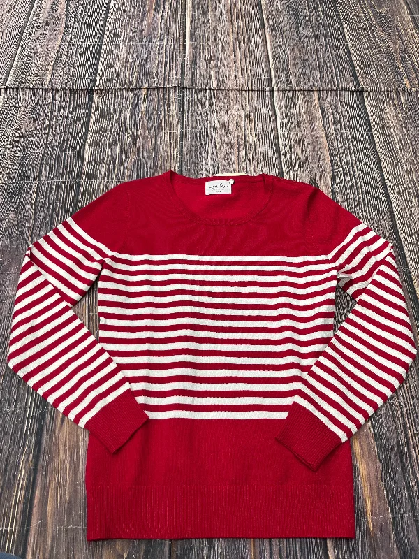 Top Long Sleeve By Clothes Mentor In Red, Size: M