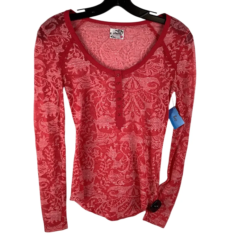 Top Long Sleeve By Free People In Red, Size: Xs