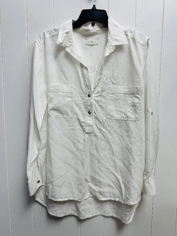 Top Long Sleeve By Lou And Grey In White, Size: Xl