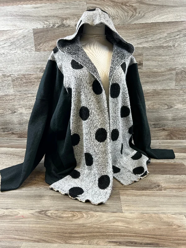 Cardigan By Clothes Mentor In Black & White, Size: Osfm