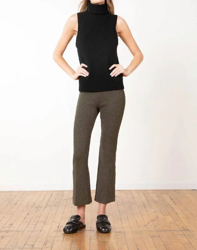 Leo Solid Boucle Pant In Olive