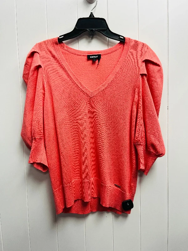 Top Short Sleeve By Dkny In Coral, Size: L