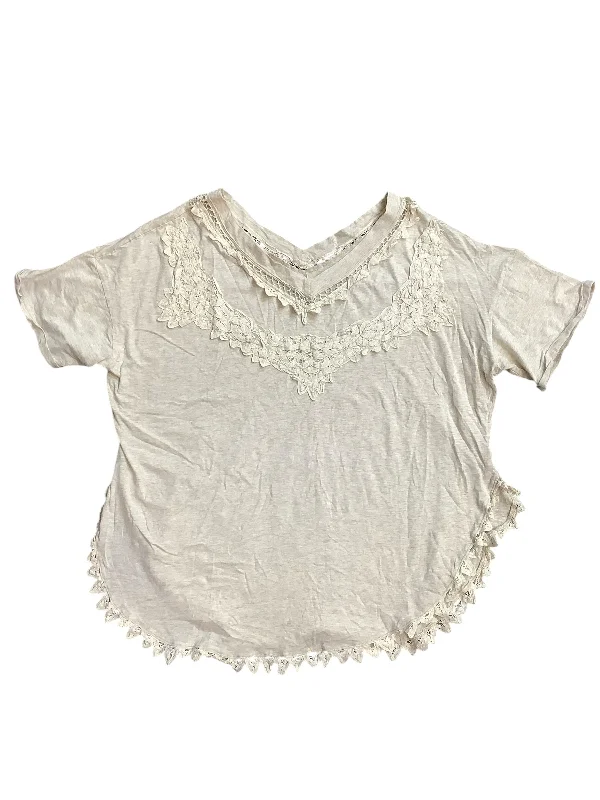 Top Short Sleeve By Oli & Hali In Cream, Size: Xl